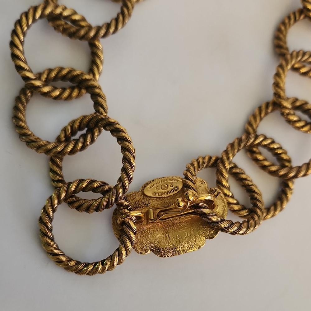 Chanel Red Gripoix Glass Gold Plated Chunky Link Necklace - Picture 5 of 9